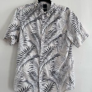 Short sleeve H&M shirt